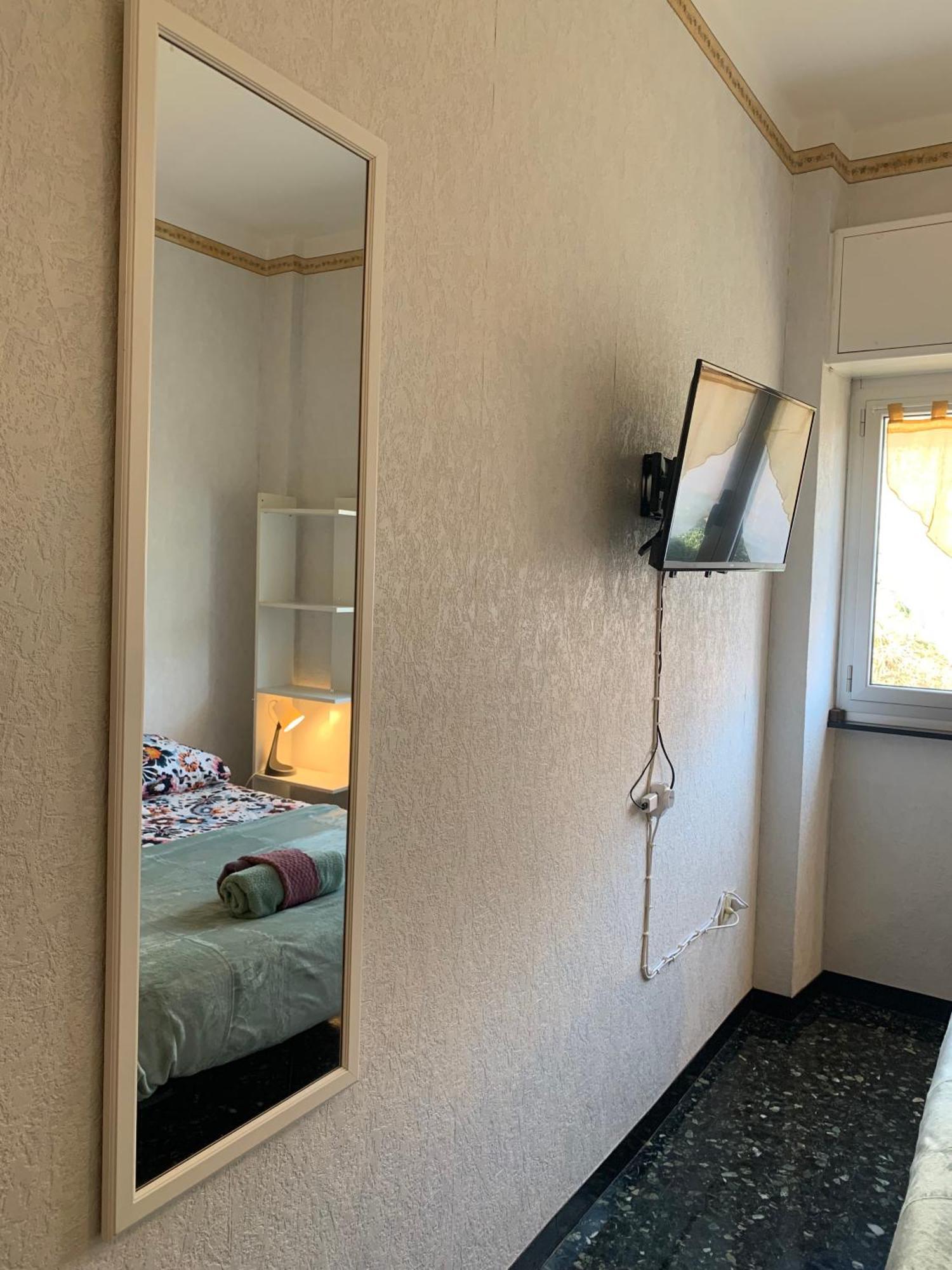 Erzelli's House By Smart-home, B Con 3 * Genoa